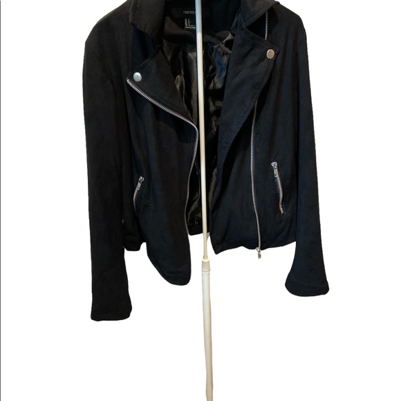 Forever 21 Zippered Black Lined Jacket - Picture 4 of 14